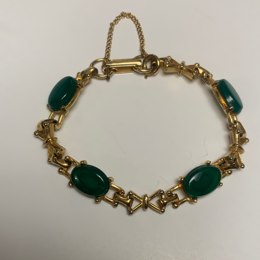 Vintage Emerald Green and Gold Bracelet